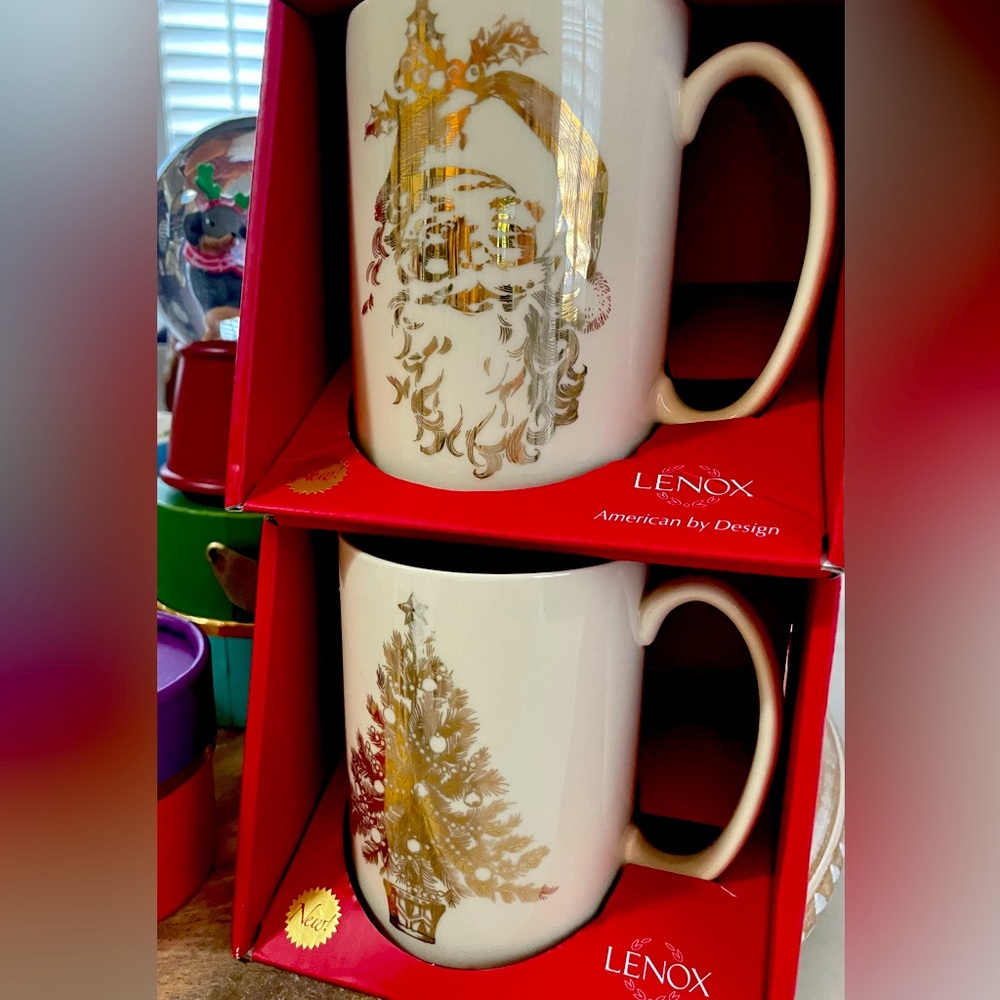 Two Lenox Christmas mugs Beautiful set of two NWT Lovely Hostess gift too l
